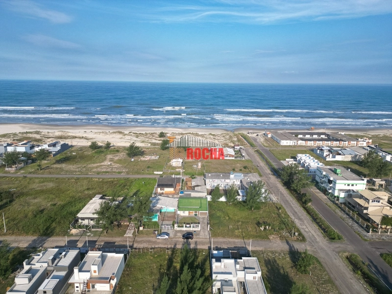 CASA À POUCOS METROS DO MAR!: 1ª foto da galeria de imagens do imóvel