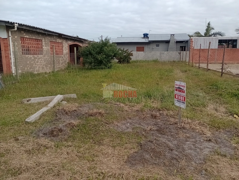 TERRENO BEM LOCALIZADO EM PRAIA ARROIO TEIXEIRA!