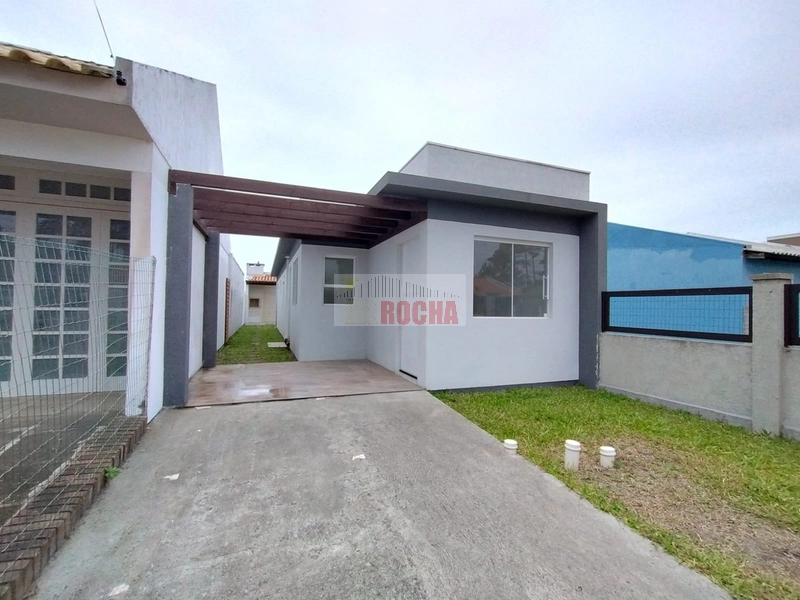 EXCELENTE CASA NOVA EM PRAIA VILLAGE!: 1ª foto da galeria de imagens do imóvel