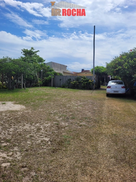 CASA DE AMPLO PÁTIO COM PISCINA!: 14ª foto da galeria de imagens do imóvel