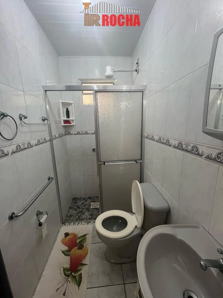 CASA DE ESQUINA COM 3 TERRENOS PRÓXIMA DO MAR!: 19ª foto da galeria de imagens do imóvel