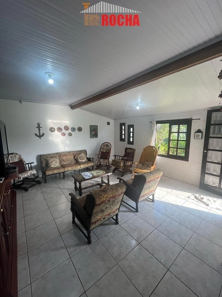 CASA DE ESQUINA COM 3 TERRENOS PRÓXIMA DO MAR!: 2ª foto da galeria de imagens do imóvel