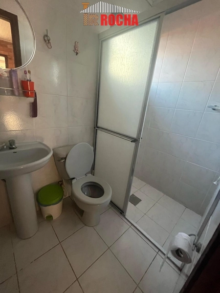 CASA DE ESQUINA COM 3 TERRENOS PRÓXIMA DO MAR!: 20ª foto da galeria de imagens do imóvel