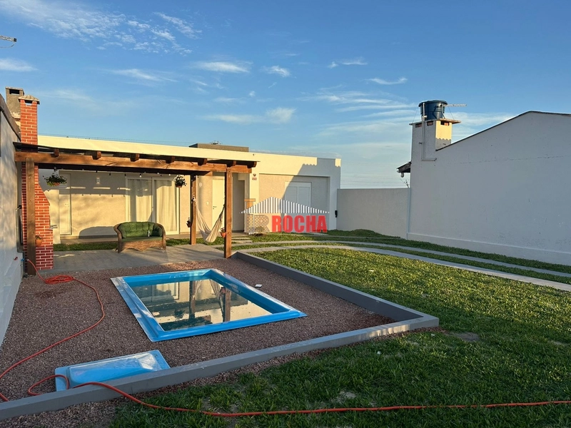 CASA COM PISCINA EM PRAIA DE ARROIO TEIXEIRA!: 17ª foto da galeria de imagens do imóvel