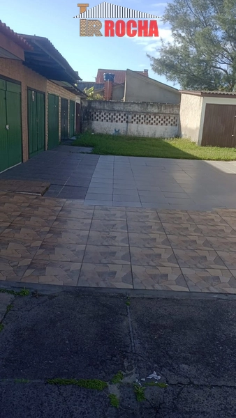 GARAGEM MOBILIADA A MEIA QUADRA DO MAR EM PRAIA DE ARROIO TEIXEIRA!: 4ª foto da galeria de imagens do imóvel