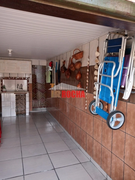 GARAGEM MOBILIADA A MEIA QUADRA DO MAR EM PRAIA DE ARROIO TEIXEIRA!: 12ª foto da galeria de imagens do imóvel