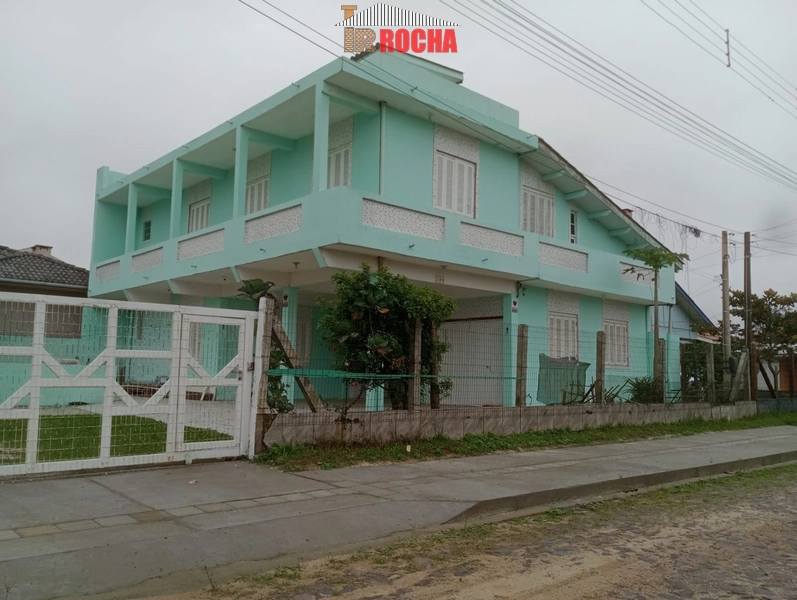 SOBRADO COM LAJE EM PVC DE ESQUINA EM PRAIA DE ARROIO TEIXEIRA!: 1ª foto da galeria de imagens do imóvel