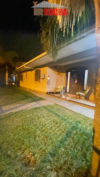 CASA DE ESQUINA COM LAJE EM PRAIA DE ARROIO TEIXEIRA!: 1ª foto da galeria de imagens do imóvel