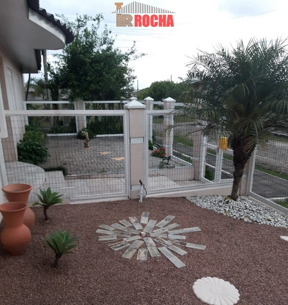 CASA A 5 QUADRAS DO MAR EM PRAIA DE CURUMIM!: 2ª foto da galeria de imagens do imóvel