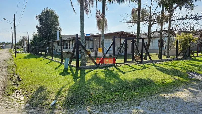 CASA DE ESQUINA EM PRAIA CURMIM!: 1ª foto da galeria de imagens do imóvel