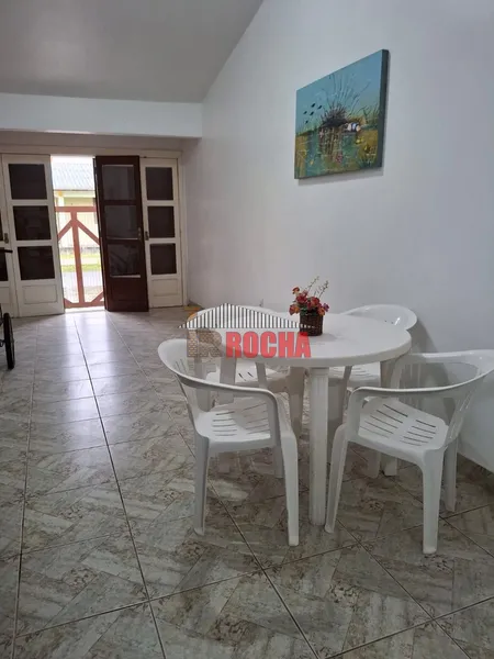 SOBRADO NA PRAIA DE ARROIO TEIXEIRA DUAS QUADRAS DO MAR: 7ª foto da galeria de imagens do imóvel