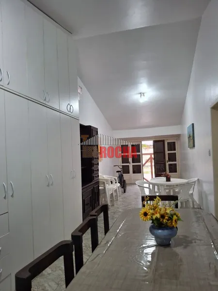 SOBRADO NA PRAIA DE ARROIO TEIXEIRA DUAS QUADRAS DO MAR: 13ª foto da galeria de imagens do imóvel