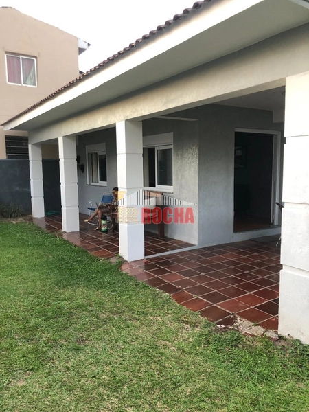 CASA EM PRAIA DE ARROIO TEIXEIRA 50 METROS DO MAR!: 10ª foto da galeria de imagens do imóvel