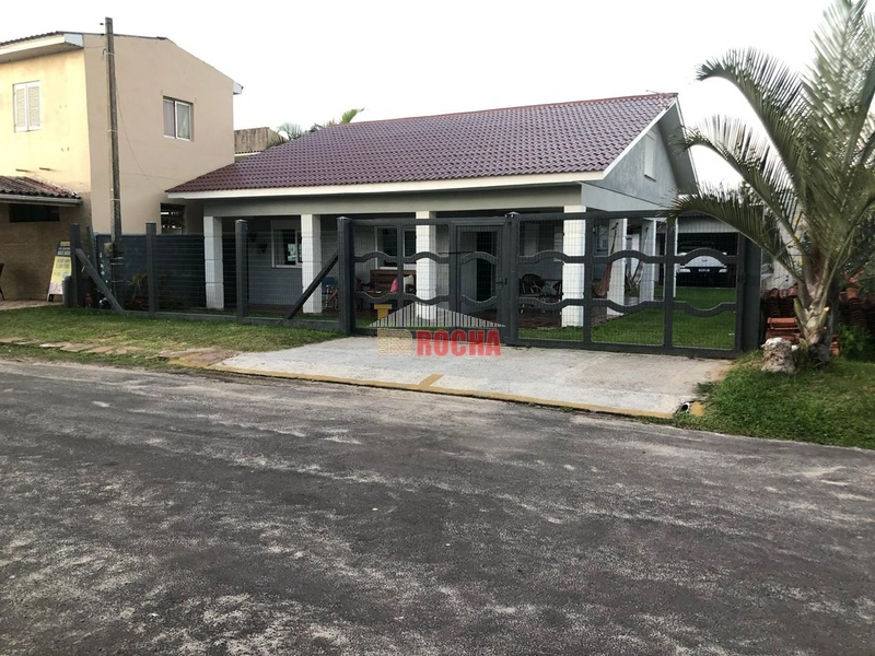 CASA EM PRAIA DE ARROIO TEIXEIRA 50 METROS DO MAR!: 2ª foto da galeria de imagens do imóvel