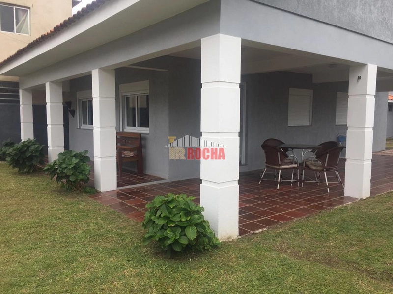 CASA EM PRAIA DE ARROIO TEIXEIRA 50 METROS DO MAR!: 7ª foto da galeria de imagens do imóvel