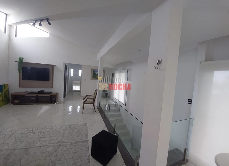 CASA ALTO PADRÃO COM PONTO DE COMERCIO, DUAS QUADRAS DO MAR: 7ª foto da galeria de imagens do imóvel