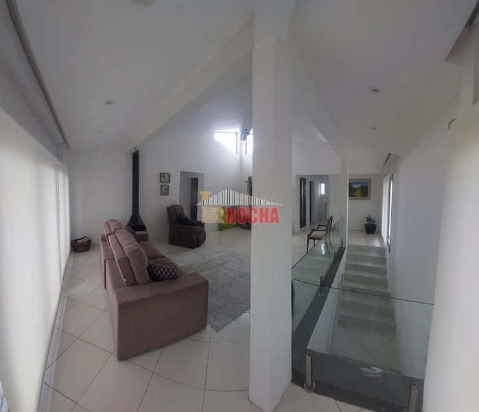 CASA ALTO PADRÃO COM PONTO DE COMERCIO, DUAS QUADRAS DO MAR: 6ª foto da galeria de imagens do imóvel