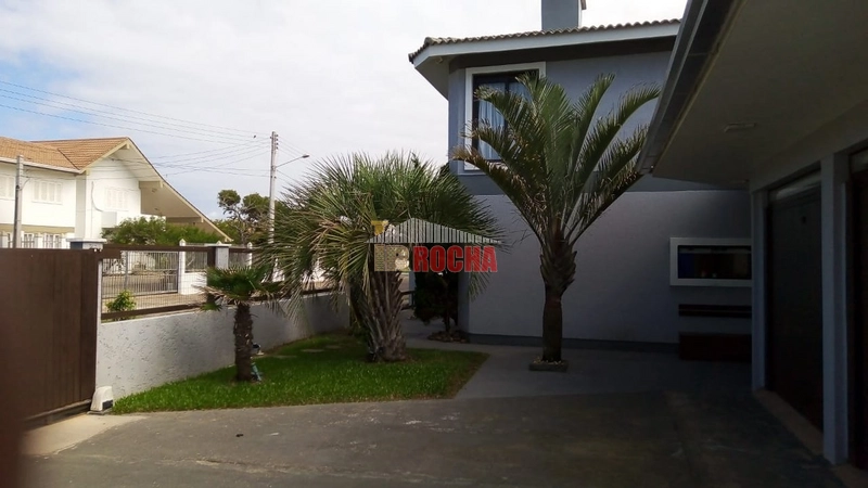 CASA ALTO PADRÃO COM PONTO DE COMERCIO, DUAS QUADRAS DO MAR: 26ª foto da galeria de imagens do imóvel