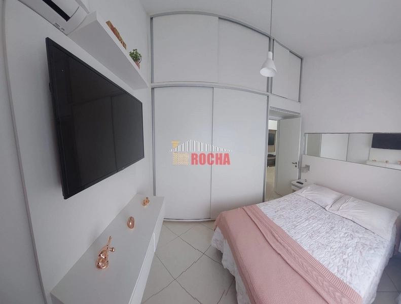 CASA ALTO PADRÃO COM PONTO DE COMERCIO, DUAS QUADRAS DO MAR: 15ª foto da galeria de imagens do imóvel