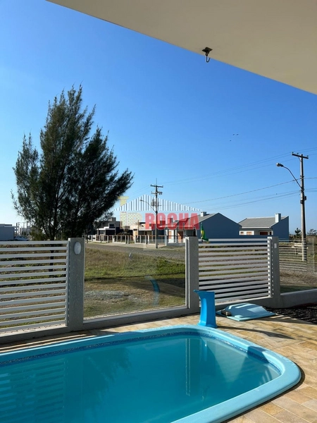 LINDA CASA COM PISCINA EM CURUMIM A 300 METROS DO MAR!: 5ª foto da galeria de imagens do imóvel