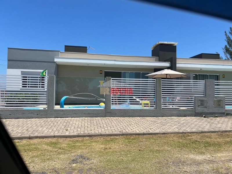 LINDA CASA COM PISCINA EM CURUMIM A 300 METROS DO MAR!: 1ª foto da galeria de imagens do imóvel