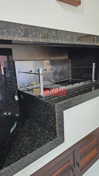 SOBRADO À UMA QUADRA DO MAR EM PRAIA DE CURUMIM!: 11ª foto da galeria de imagens do imóvel