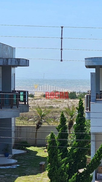 SOBRADO À UMA QUADRA DO MAR EM PRAIA DE CURUMIM!: 30ª foto da galeria de imagens do imóvel