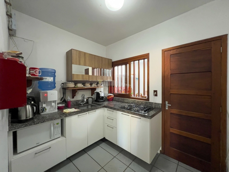 LINDO SOBRADO EM PRAIA DE CAPÃO DA CANOA!: 10ª foto da galeria de imagens do imóvel