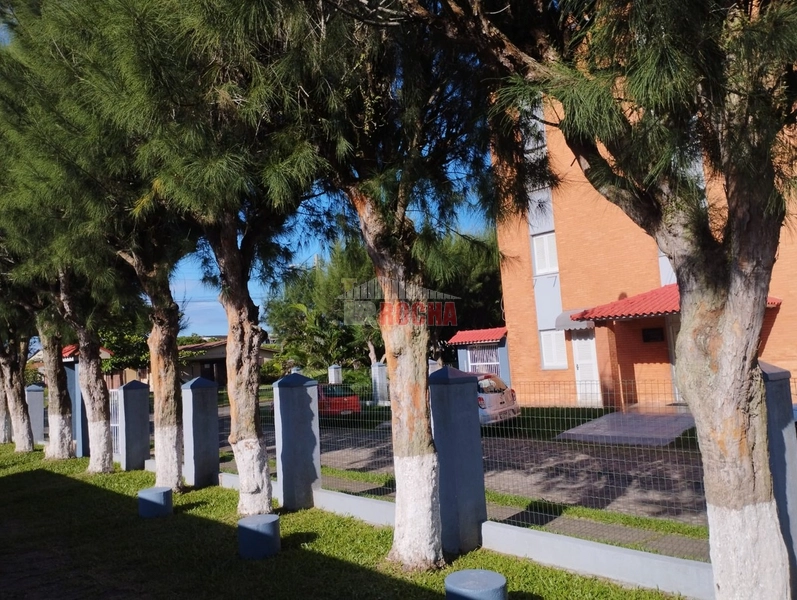 APARTAMENTO COM VISTA PARA O MAR EM PRAIA ARROIO TEIXEIRA!