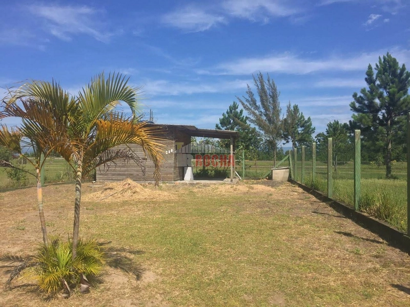 CASA COM AMPLO TERRENO EM PRAIA ARROIO TEIXEIRA!: 1ª foto da galeria de imagens do imóvel