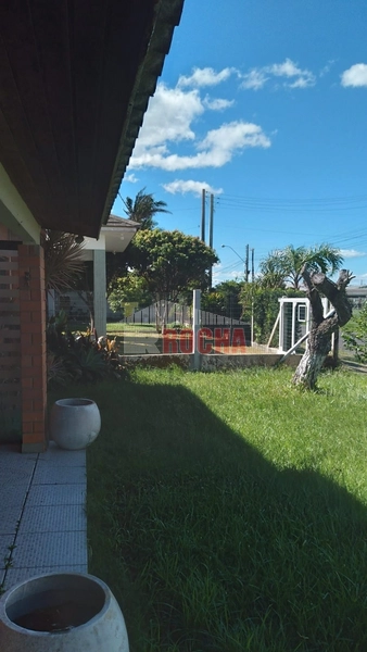 CASA  A POUCOS METROS DO MAR EM PRAIA ARROIO TEIXEIRA!: 7ª foto da galeria de imagens do imóvel