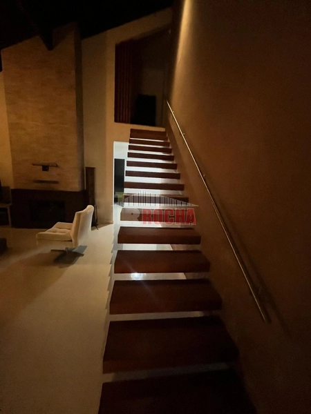 CASA COM AMPLO TERRENO DE ESQUINA EM PRAIA DE ARROIO TEIXEIRA: 8ª foto da galeria de imagens do imóvel