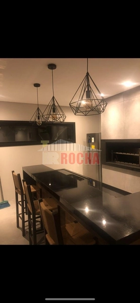 CASA COM AMPLO TERRENO DE ESQUINA EM PRAIA DE ARROIO TEIXEIRA: 5ª foto da galeria de imagens do imóvel