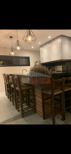 CASA COM AMPLO TERRENO DE ESQUINA EM PRAIA DE ARROIO TEIXEIRA: 7ª foto da galeria de imagens do imóvel