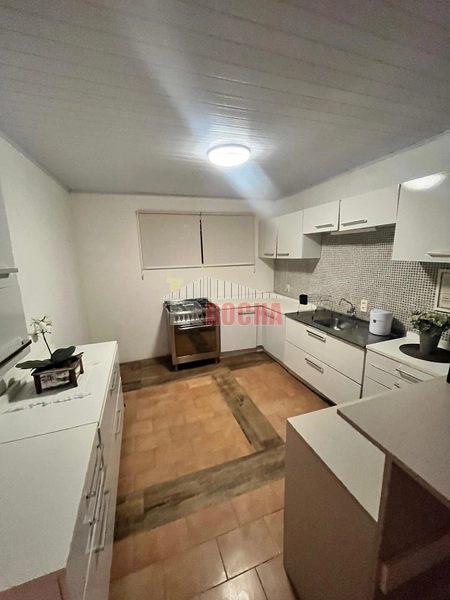 CASA COM AMPLO TERRENO DE ESQUINA EM PRAIA DE ARROIO TEIXEIRA: 13ª foto da galeria de imagens do imóvel