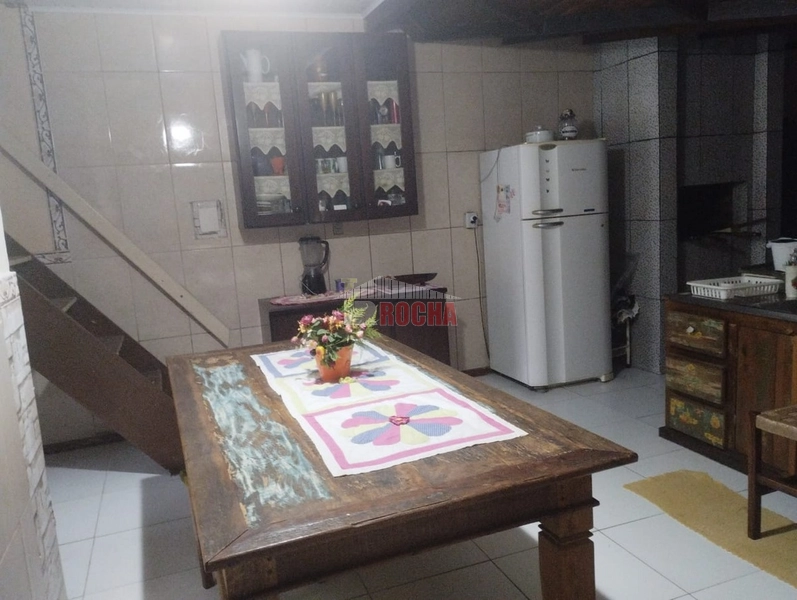 CASA A DUAS QUADRAS DO MAR  EM PRAIA ARROIO TEIXEIRA!: 12ª foto da galeria de imagens do imóvel