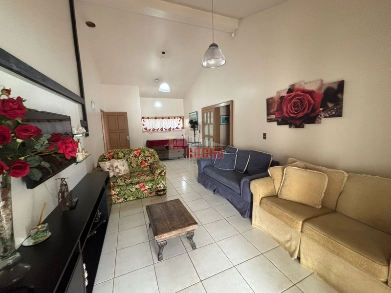 LINDA CASA A POUCOS METROS DO MAR EM PRAIA ARROIO TEIXEIRA!: 7ª foto da galeria de imagens do imóvel
