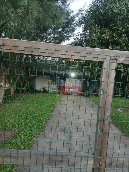 CASA A POUCOS  METROS DO MAR EM PRAIA DE ARROIO TEIXEIRA: 3ª foto da galeria de imagens do imóvel