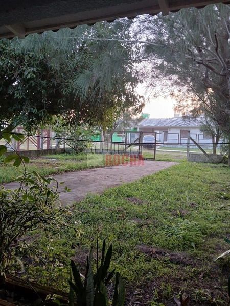 CASA A POUCOS  METROS DO MAR EM PRAIA DE ARROIO TEIXEIRA: 4ª foto da galeria de imagens do imóvel