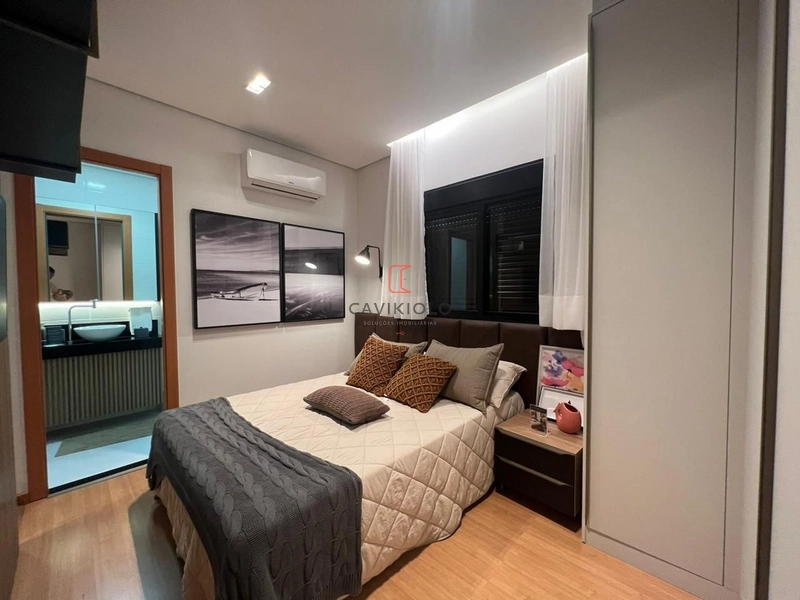 APARTAMENTO 2 SUÍTES 2 VAGAS DE GARAGEM SEMINÁRIO CURITIBA: 1ª foto da galeria de imagens do imóvel