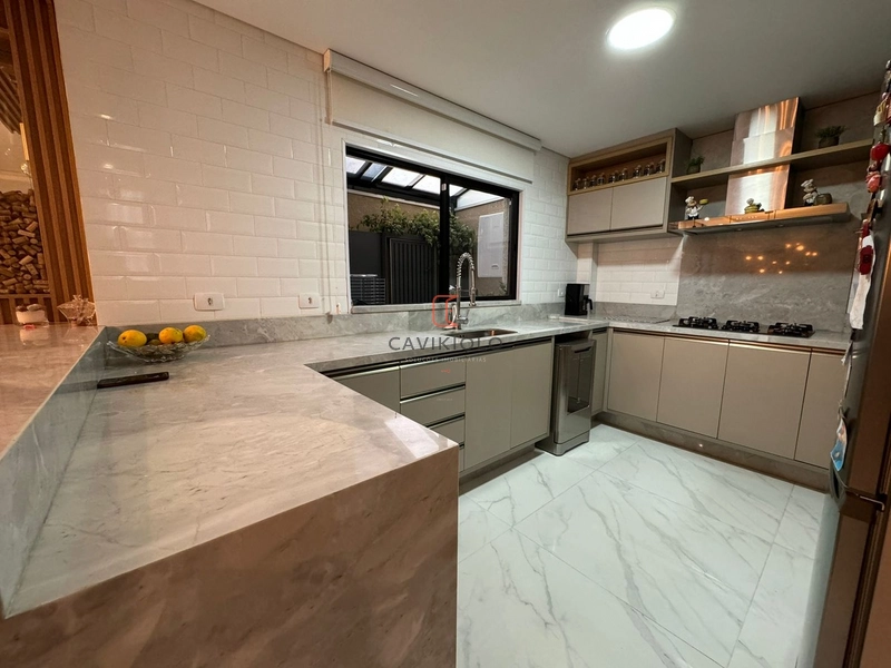 Sobrado Triplex 3 quartos (uma suite) a venda no Xaxim: 8ª foto da galeria de imagens do imóvel