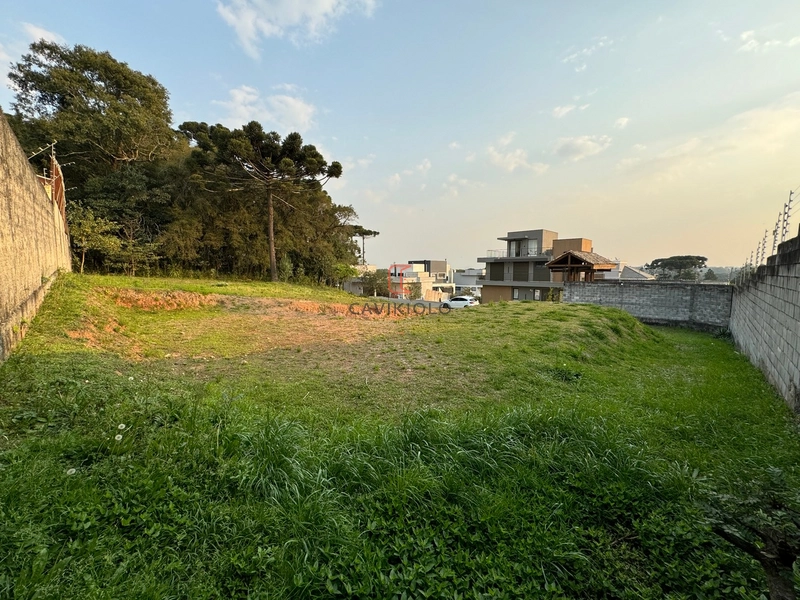 Terreno com 447m2 em condominio fechado a venda no Umbará: 2ª foto da galeria de imagens do imóvel