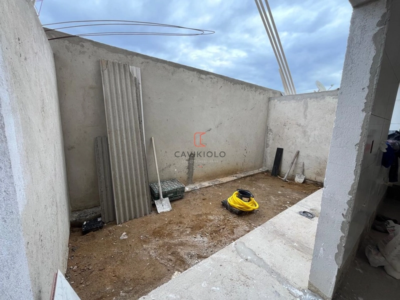 Sobrados 4 quartos a venda no bairro Sitio Cercado: 3ª foto da galeria de imagens do imóvel