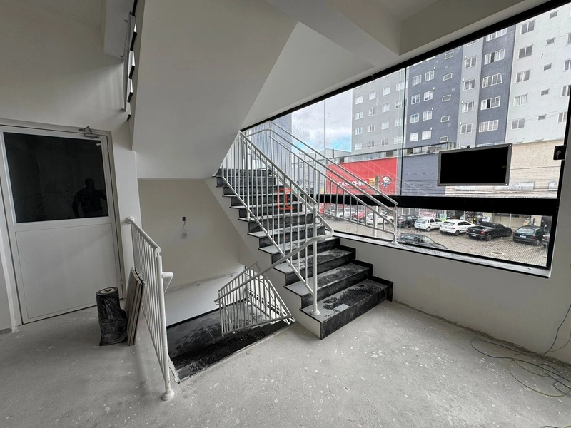 Sala Comercial 360,00m2 para locaçao - Pioneiros em Fazenda Rio Grande: 2ª foto da galeria de imagens do imóvel