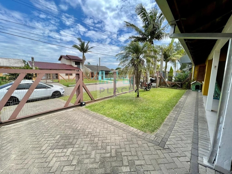 Apresentamos esta encantadora casa totalmente mobiliada no Imbé: 2ª foto da galeria de imagens do imóvel