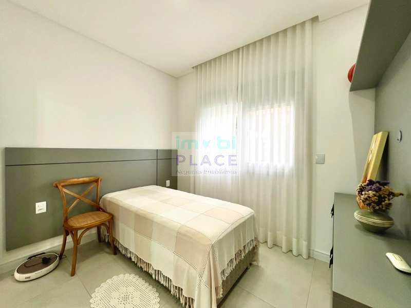 Apresentamos esta magnífica casa no Condomínio quintas do lago: 25ª foto da galeria de imagens do imóvel