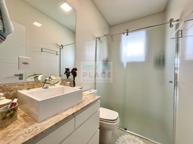 Apresentamos esta magnífica casa no Condomínio quintas do lago: 8ª foto da galeria de imagens do imóvel