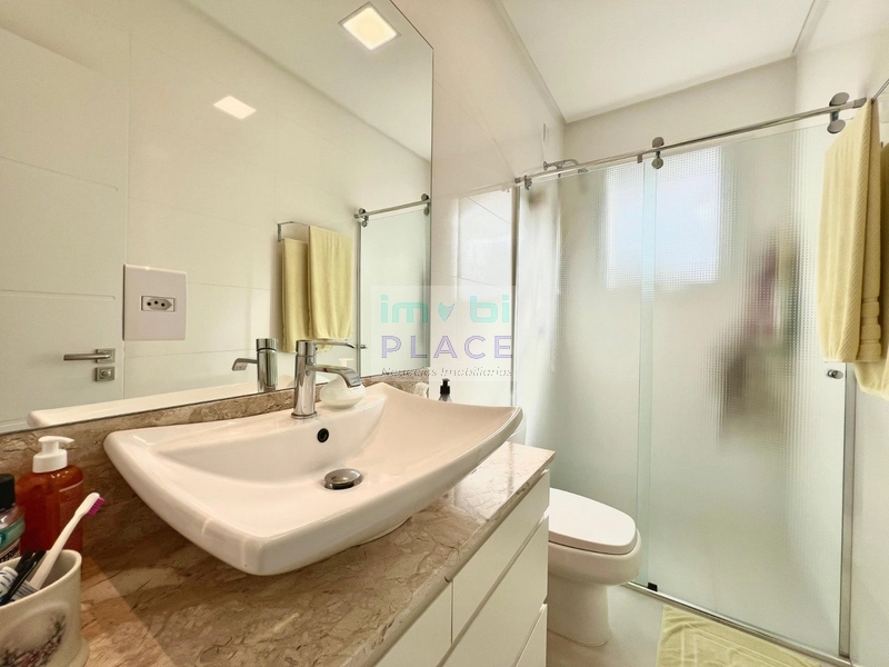 Apresentamos esta magnífica casa no Condomínio quintas do lago: 4ª foto da galeria de imagens do imóvel