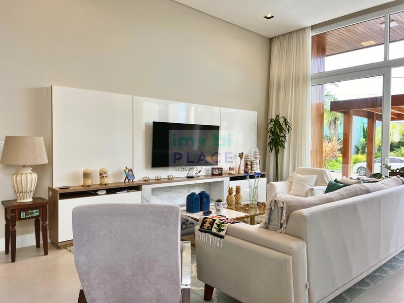 Apresentamos esta magnífica casa no Condomínio quintas do lago: 13ª foto da galeria de imagens do imóvel