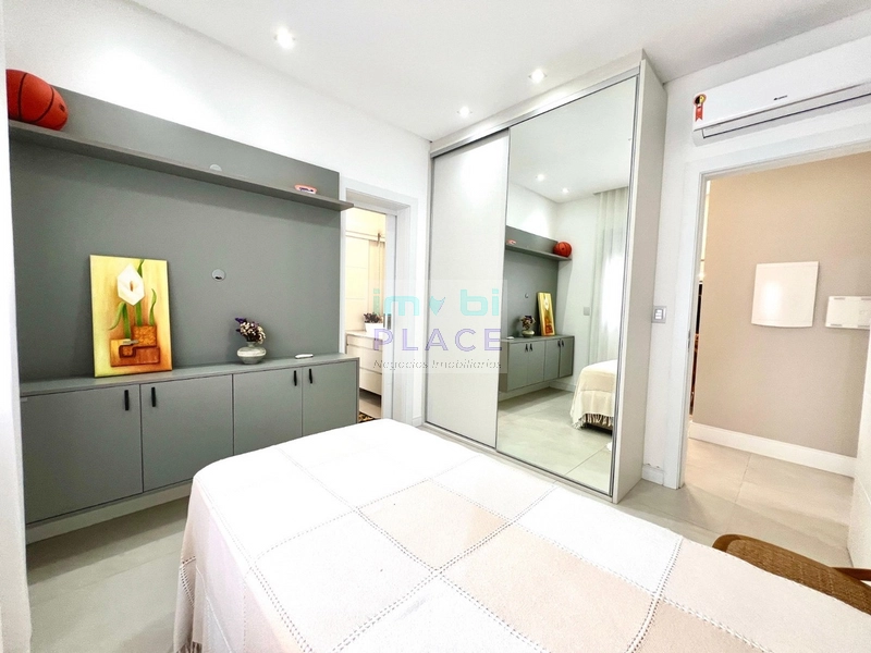 Apresentamos esta magnífica casa no Condomínio quintas do lago: 2ª foto da galeria de imagens do imóvel